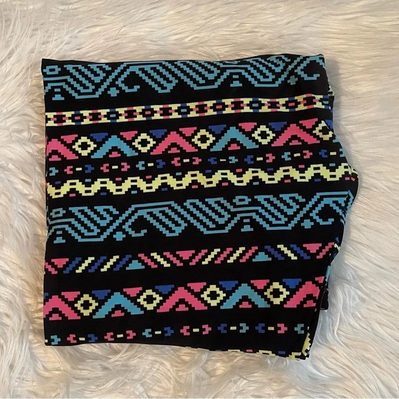 New! Women’s Lularoe multi-color geometric print leggings TC2 - Picture 1 of 1